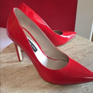 Meet your Posher, Ly